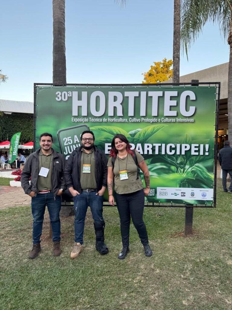 Especialistas Trapview levando o monitoramento de pragas a Hortitec 2025